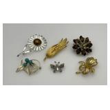 6 vintage brooches