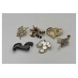 6 vintage brooches ruby, opal etc