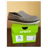 New Mens CROCS Size 7