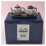 JM McCall blue sky teapot S&P w/ tray