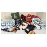 Christmas Lot - Tree Skirt, Table Clothes, Rugs