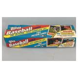 Box of 1992 TOPPS Baseball Cards