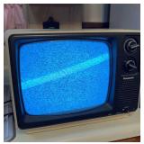 12'  Vtg Panasonic TR-1202T Gaming Television
