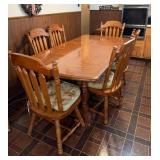 Kitchen table with six chairs & leaf