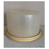 Vintage Tupperware Cake Carrier