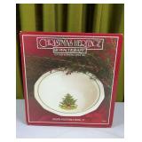 Pfaltzgraff Christmas Heritage 9' Bowl