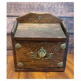 Wood recipe box