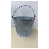 7' Galvanized Corona Bucket