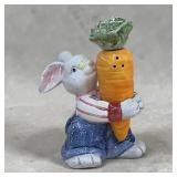 Fitz & Floyd rabbit w/ carrot S&P