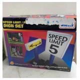 New Power Wheels Sign Set