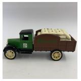 Ertl 1931 Hawkeye Truck Bank Diecast - No Key