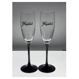 2 freixenet France champagne flutes