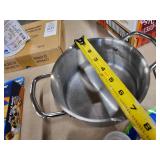 Variety of kitchen items - NEW