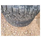 2 Tires - 255/70R17