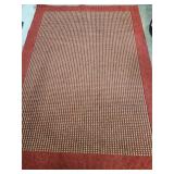Red area rug - 5'x7'