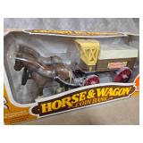 1:32 Die Cast Chariot Du Far West