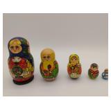 Blue old lady nesting dolls