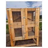 Brooder Box/ Animal Hutch