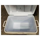Rubbermaid Cooler