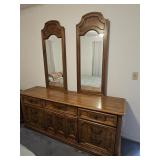 Thomasville Triple Dresser with Double Mirror