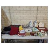 Holt Howard Trays, Christmas Decor & Collectibles