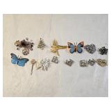 13 Fashion Brooches, 1 Hair Pin