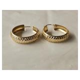 14KT Gold Diamond Cut Hoop Earrings
