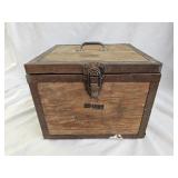 Vintage Driggs Dairy Farm Wooden Advertising Box