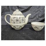 IKEA Ryssby Teapot and Tea Bowl