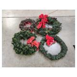 4 Lighted Christmas Wreathes