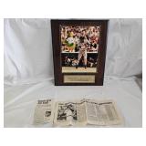 Barry Bonds Autographed Picture Plaque with COA
