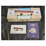 NIB 1995 Corgi General Motors 4506 Diecast Bus