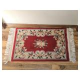 Decorative Wool Accent Rug