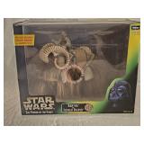 NIB 1998 Star Wars The Power of the Force Figure