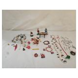 Vintage Christmas Ornaments, Holiday Jewelry