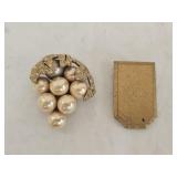 2 Vintage Collar Clips