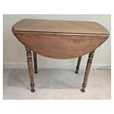 Antique Early American Wood Drop Leaf Table