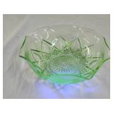 Vtg Hazel Atlas Green Uranium Glass Serving Bowl
