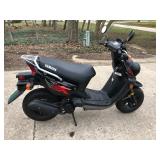 black Yamaha Zuma