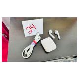 Apple AirPods w Charging Case and Cable