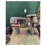 American Machine Tools Bandsaw