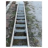 28ï¿½ Aluminum Fiberglass Extension Ladder