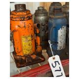 3 Hydraulic Jacks
