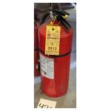 Large Kidde Fire Extinguisher (full)