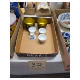 (4) Saki and 2 more oriental cups