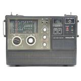 Vintage Worldstar Multi-Band Receiver 13" x 4" x