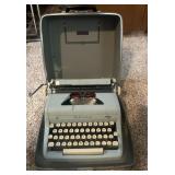 Royal Quiet Deluxe Typewriter