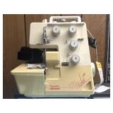 Bernina Bernette FunLock 004 Machine - unknown