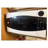 GE Microwave 22"x15"x13"