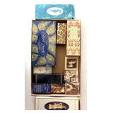 Vintage Avon Bottles in Boxes : Seahorse, Peacock Vintage Avon Bottles in Boxes : Seahorse, Peacock